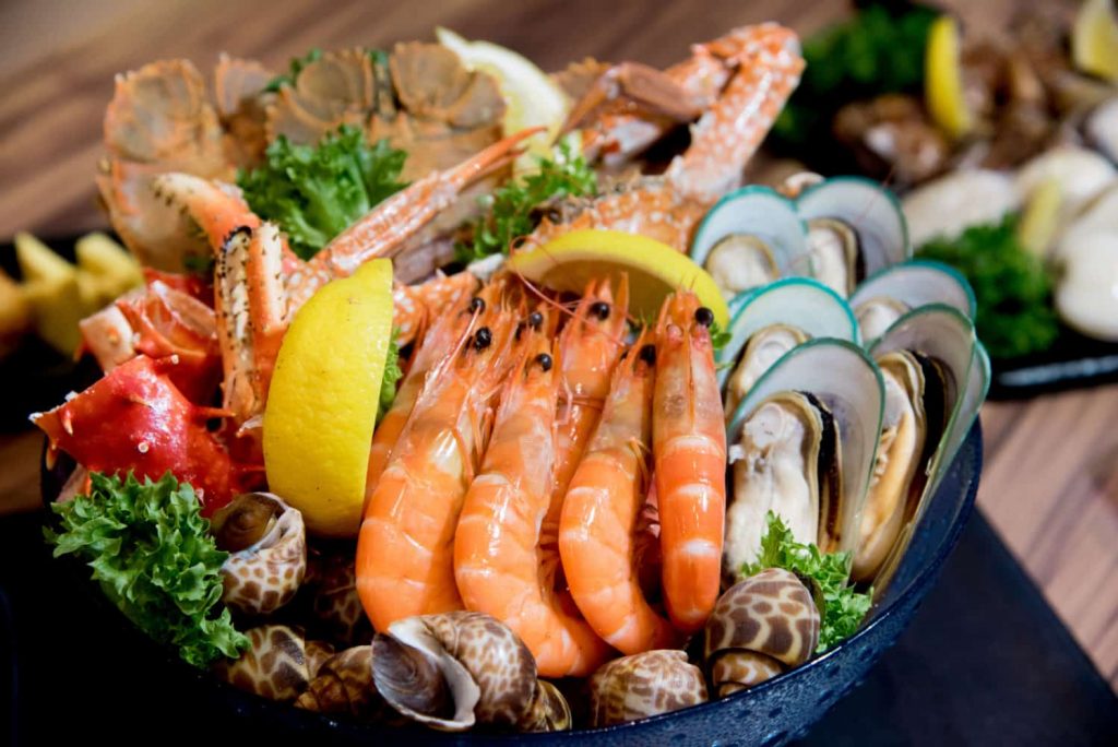 a delicious seafood buffet at Loboc River Cruise
